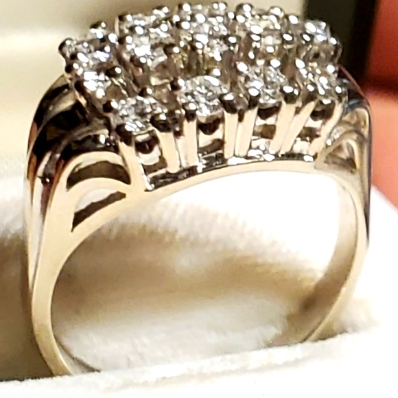 💍UNIQUE VINTAGE GOLD RINGS - Picture 1 of 2